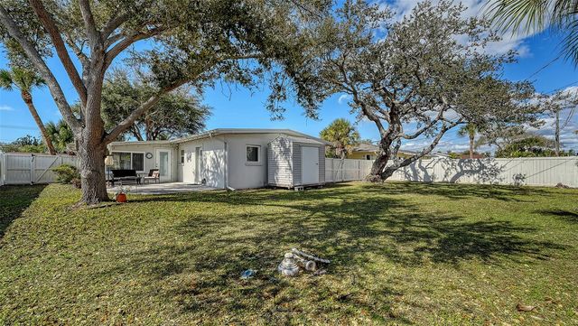 817 HARBOR DRIVE S, Venice, FL 34285