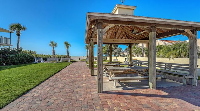 817 HARBOR DRIVE S, Venice, FL 34285