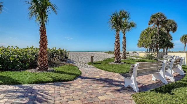 817 HARBOR DRIVE S, Venice, FL 34285