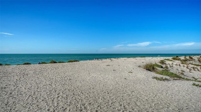 817 HARBOR DRIVE S, Venice, FL 34285