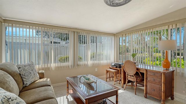 817 HARBOR DRIVE S, Venice, FL 34285