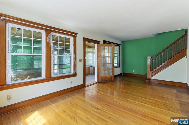 54 Rochelle Avenue, Rochelle Park, NJ 07662