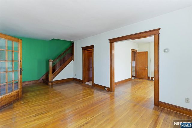 54 Rochelle Avenue, Rochelle Park, NJ 07662