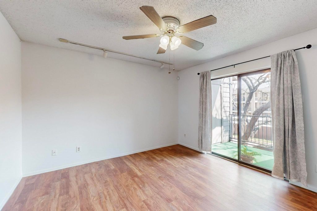 5335 Bent Tree Forest Drive 297, Dallas, TX 75248