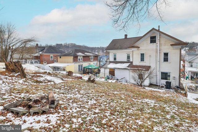 267 S MAIN ST, Bangor, PA 18013