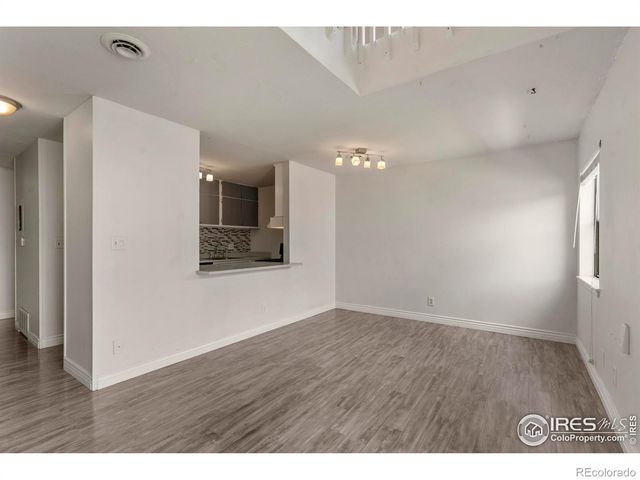 225 E 8th Avenue APT E20, Longmont, CO 80504