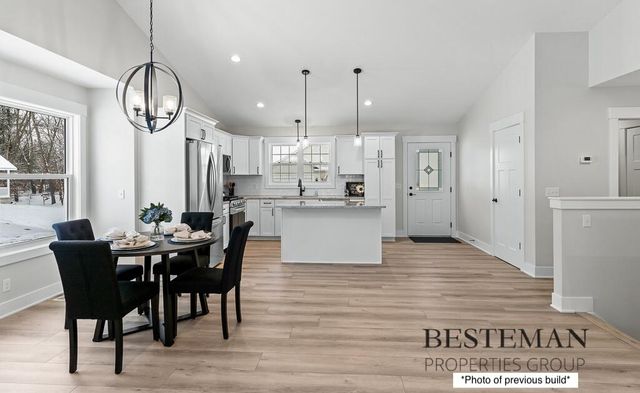 1519 E Addison Way, Laketon Twp, MI 49445