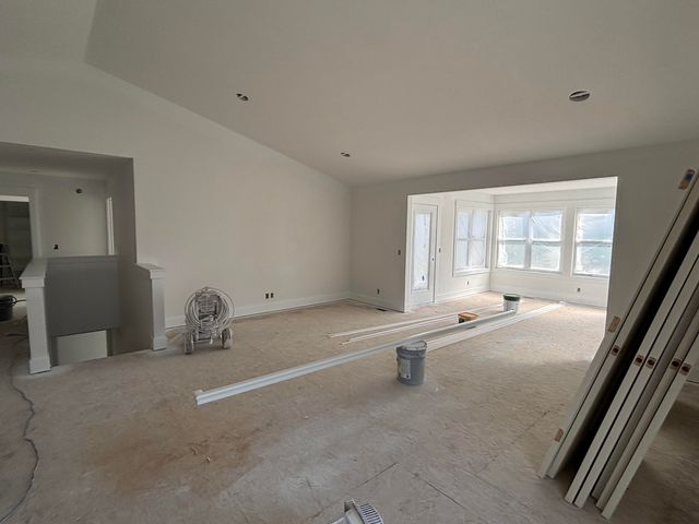 1519 E Addison Way, Laketon Twp, MI 49445