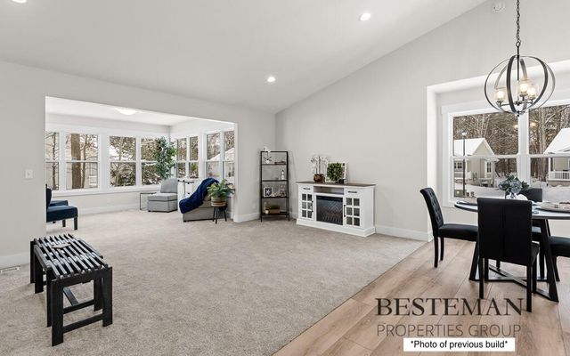 1519 E Addison Way, Laketon Twp, MI 49445