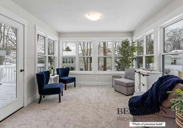 1519 E Addison Way, Laketon Twp, MI 49445