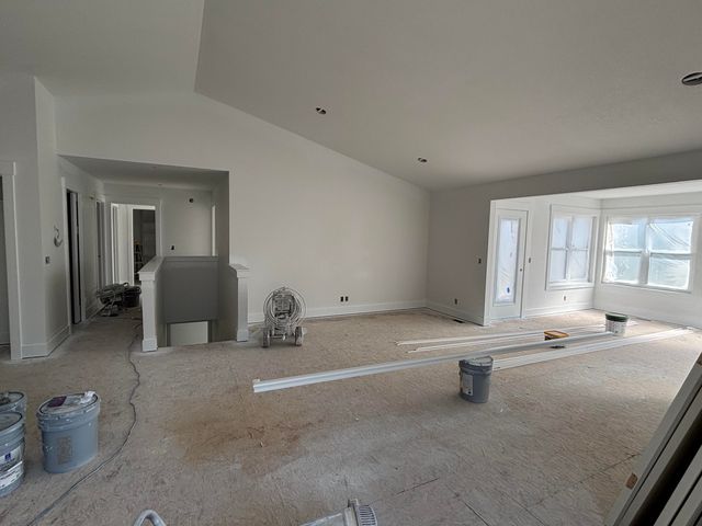 1519 E Addison Way, Laketon Twp, MI 49445