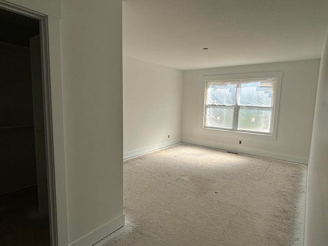 1519 E Addison Way, Laketon Twp, MI 49445