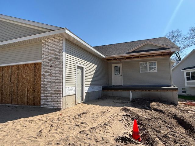 1519 E Addison Way, Laketon Twp, MI 49445
