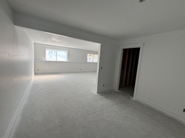 1519 E Addison Way, Laketon Twp, MI 49445
