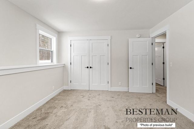 1519 E Addison Way, Laketon Twp, MI 49445