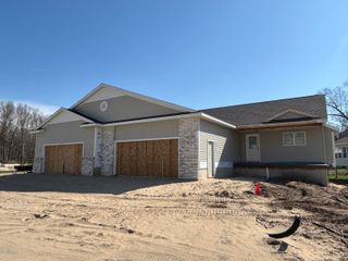 1519 E Addison Way, Laketon Twp, MI 49445