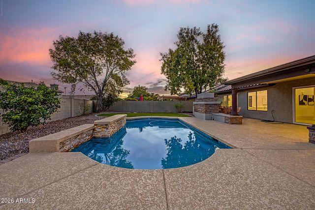 4361 E MEADOW Drive, Phoenix, AZ 85032
