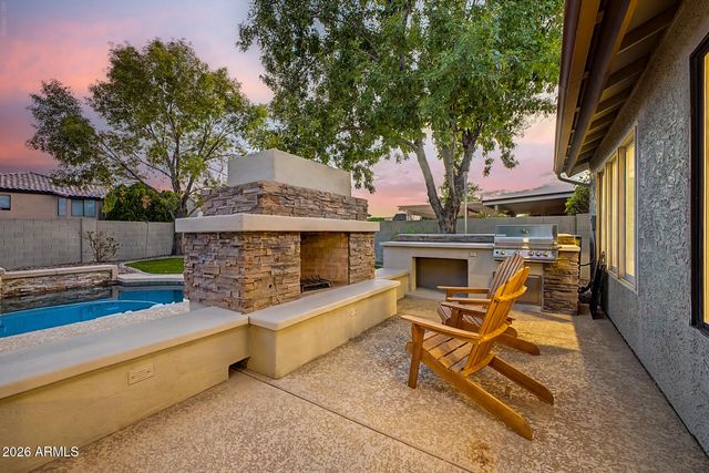 4361 E MEADOW Drive, Phoenix, AZ 85032