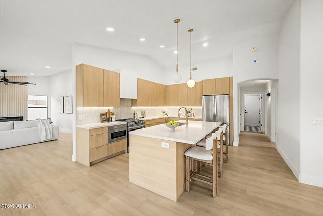 4361 E MEADOW Drive, Phoenix, AZ 85032
