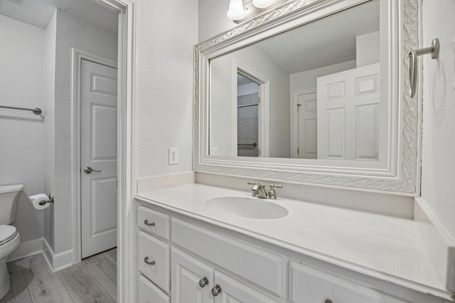 1807 Greenlea Cove, Southlake, TX 76092