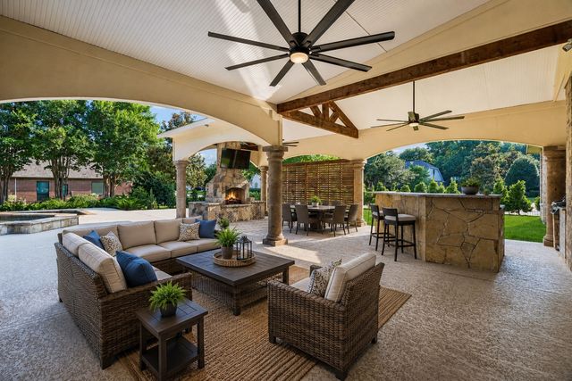 1807 Greenlea Cove, Southlake, TX 76092