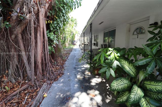 915 NE 16th Ter 4, Fort Lauderdale, FL 33304