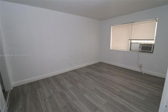 915 NE 16th Ter 4, Fort Lauderdale, FL 33304