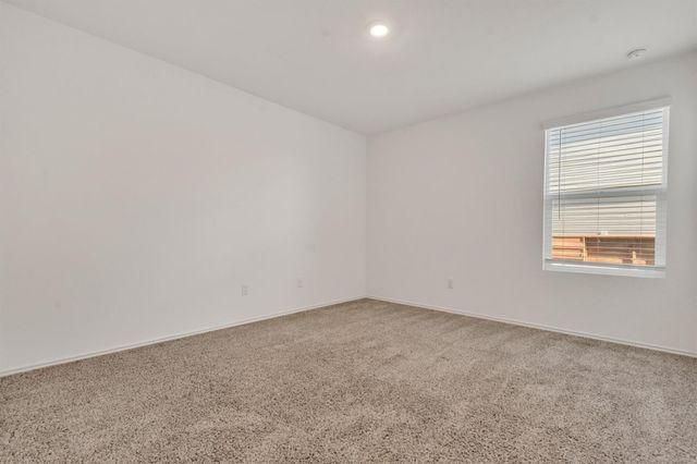 261 Madrid, Kyle, TX 78640