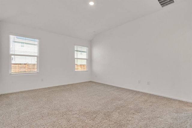 261 Madrid, Kyle, TX 78640