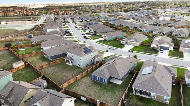 261 Madrid, Kyle, TX 78640