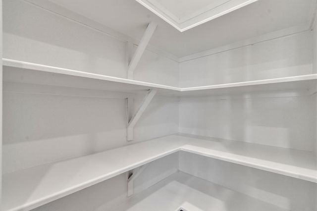 261 Madrid, Kyle, TX 78640