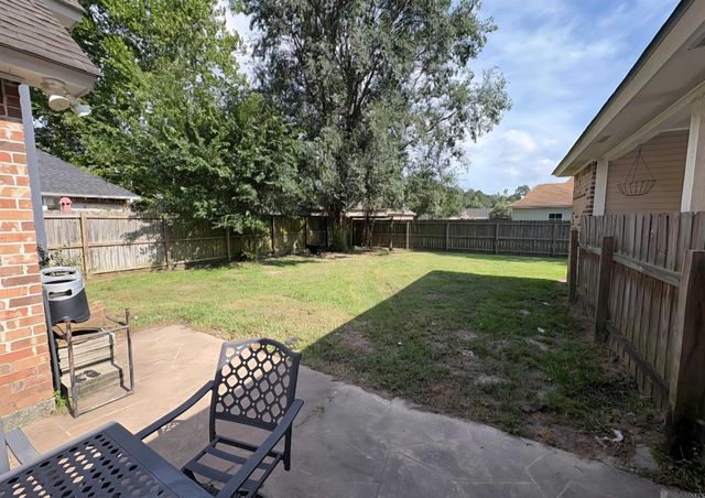 1458 Basswood Dr, Denham Springs, LA 70726