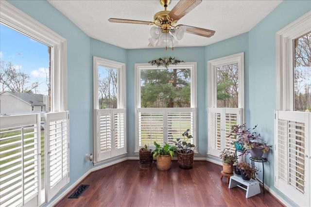 301 Andes Dr, Columbia, TN 38401