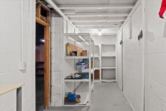 301 Andes Dr, Columbia, TN 38401