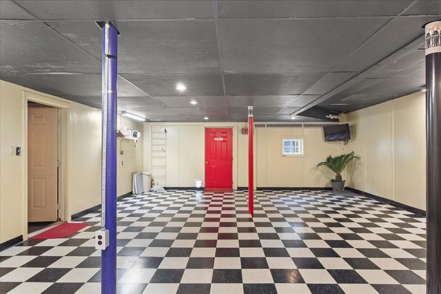 301 Andes Dr, Columbia, TN 38401