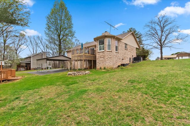 301 Andes Dr, Columbia, TN 38401