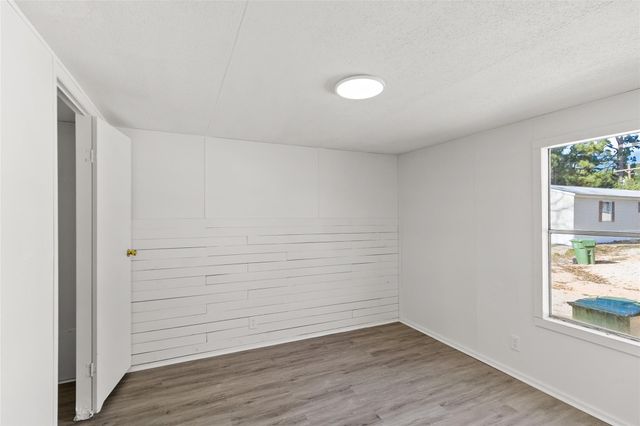 1202 Us Highway 190 16, Huntsville, TX 77320