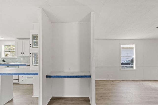 1202 Us Highway 190 16, Huntsville, TX 77320