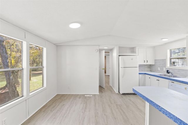 1202 Us Highway 190 16, Huntsville, TX 77320