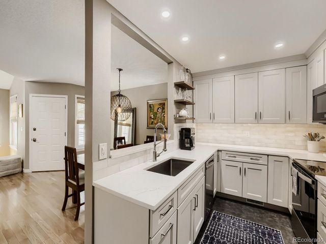 7373 E Iowa Ave 1062, Denver, CO 80231