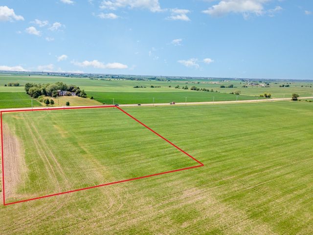 5 Acres Grove Road, Minooka, IL 60447