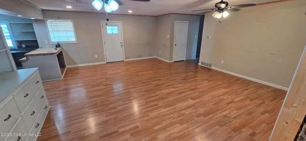 2192 Holbrook Cove, Southaven, MS 38671 — photo 4