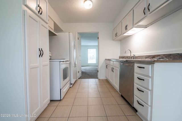 8761 Chesterfield Drive, Southaven, MS 38671