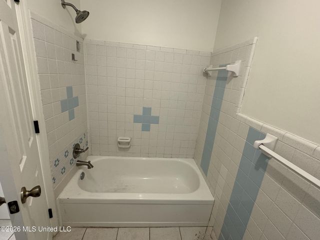 8761 Chesterfield Drive, Southaven, MS 38671