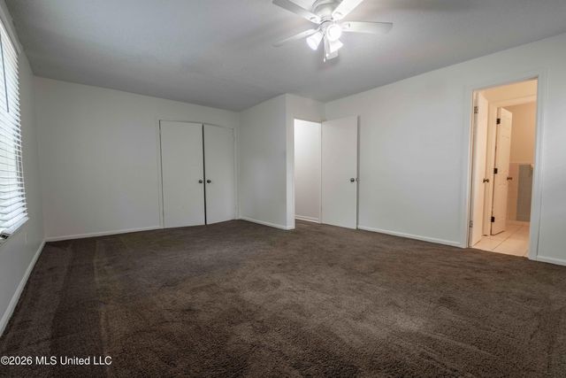 8761 Chesterfield Drive, Southaven, MS 38671