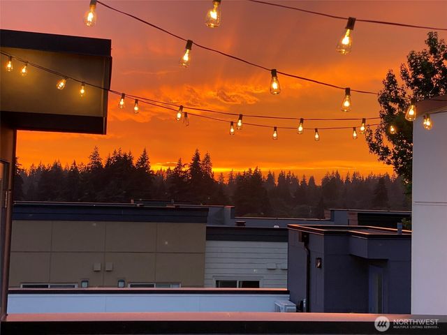 13735 35th Avenue NE #B, Seattle, WA 98125