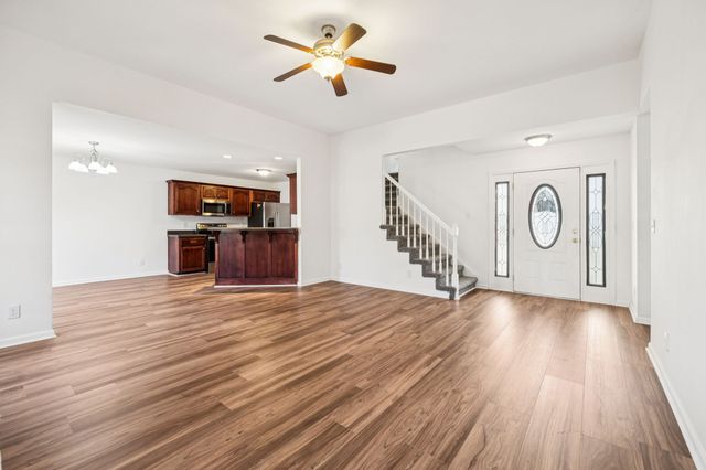 238 Clydesdale Ln, Springfield, TN 37172