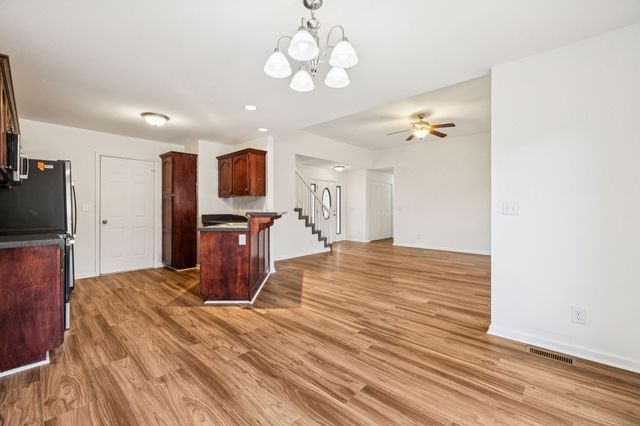 238 Clydesdale Ln, Springfield, TN 37172