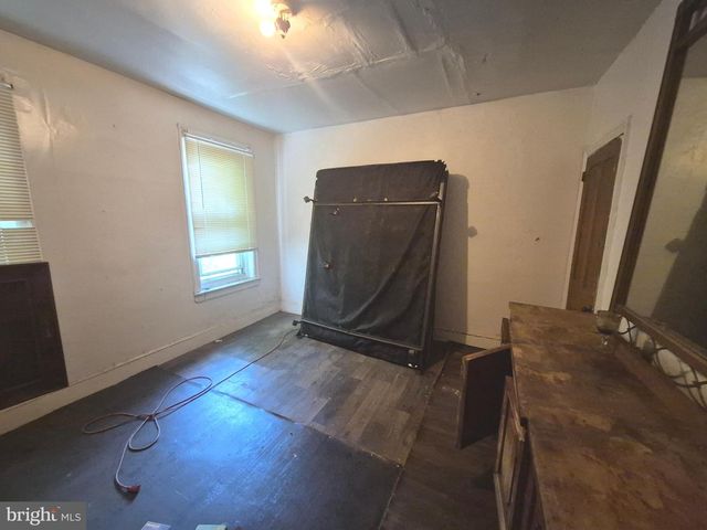 420 JACKSON ST, Camden, NJ 08104