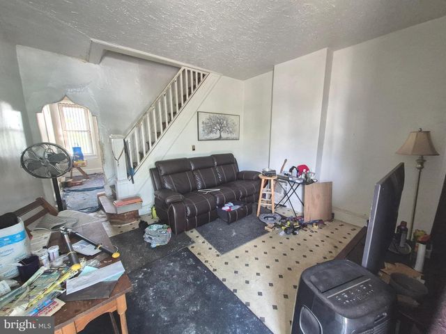420 JACKSON ST, Camden, NJ 08104